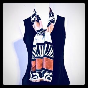 GIFTED TO RACHEL! Oscar de la Renta vintage scarf